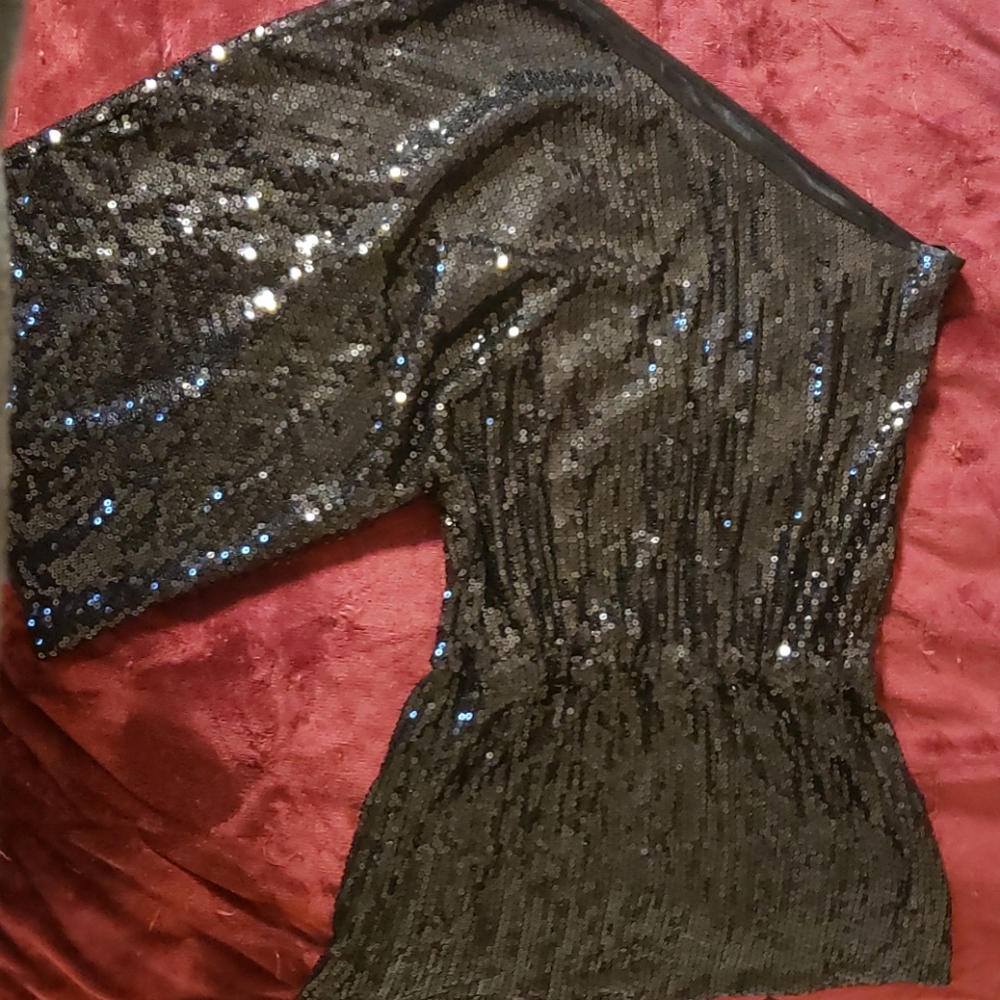 Sequin One Shoulder Top - Picture 2 of 5
